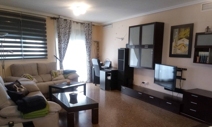 Paterna Apartamento | Piso amplio con piscina. Muy proximo a Valencia. (4,5Km)