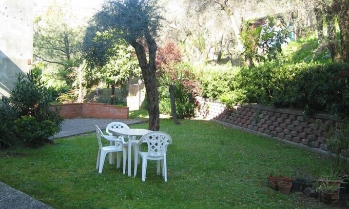San Terenzo Apartamento | Apartamento económico y grandes, jardín, cerca del mar, tranquila