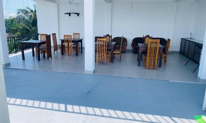 Kamburugamuwa Apartamento | Spacious apartment with 13 bedrooms with bathrooms.Fiber wifi also have
