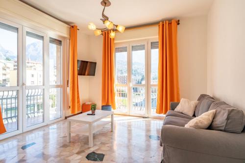Lecco Apartamento | Spacious Apartment with Panoramic Views in Lecco