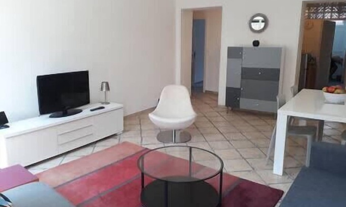 Cimiez Apartamento | Spacious Appartment Wifi Next To The Port