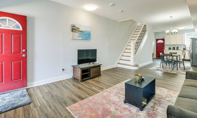 Greenspring Casa | Spacious Baltimore Row House w/ Deck + Fenced Yard