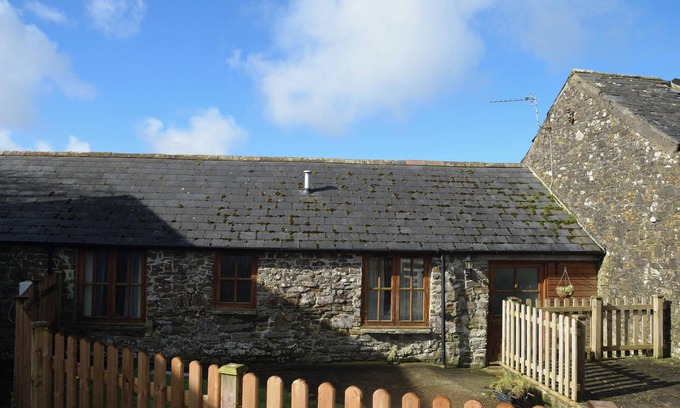 Woolfardisworthy Casa | Spacious barn conversion perfect for exploring the North Devon & Cornwall coast.