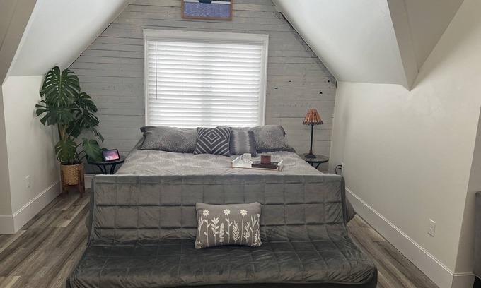 Bay View Apartamento | Spacious Bayview Penthouse w/ King bed