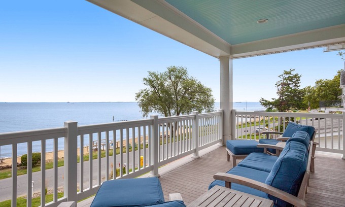 Annapolis Casa | Spacious beachfront home with decks, gas grill, wet bar, gas fireplace, and W/D