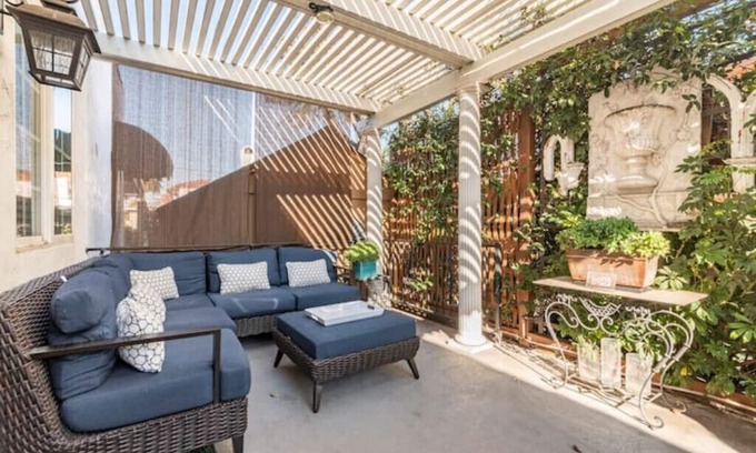 Belmont Shore Casa | Spacious,best location,walk to beach, shops & dine