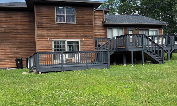 Bethel Casa | Spacious Bethel House
