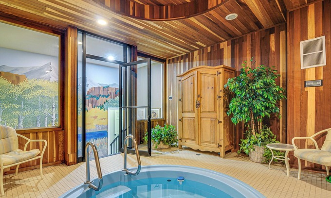 Brian Head Apartamento | Spacious Brian Head Mtn Getaway w/ Hot Tub!
