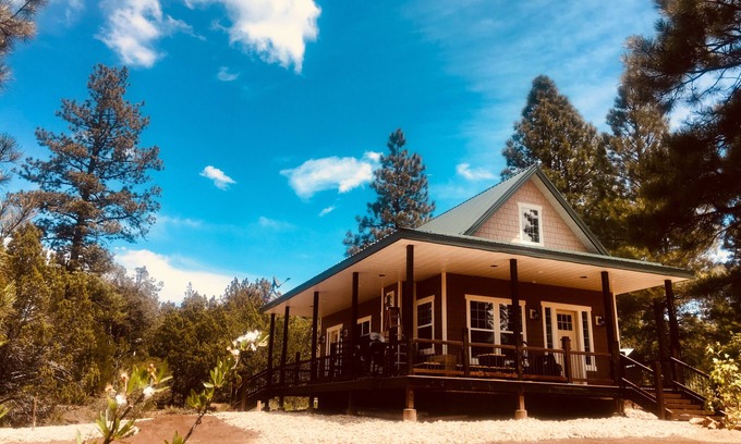 Orderville Cabina | ¡Cabina nueva a 400 'del Parque Nacional Zion, en Zion Ponderosa Ranch & Resort!