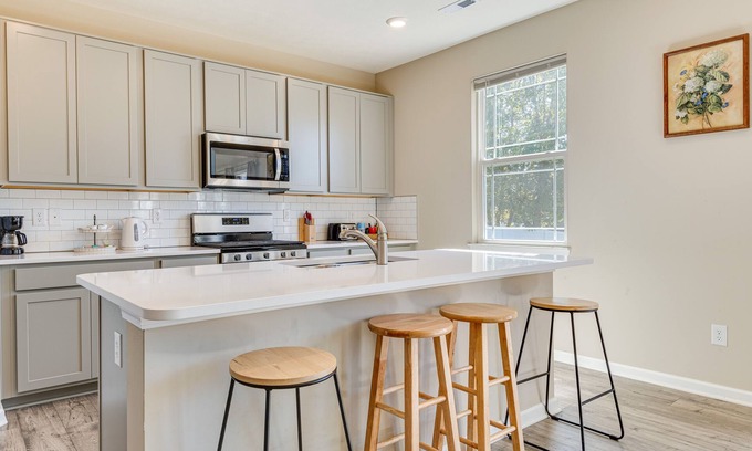 Camby Casa | Spacious Camby Home w/ Community Pool + Park!
