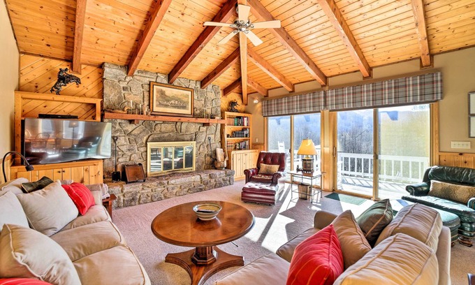 Canton Casa | Spacious Canton Getaway w/ Mountain Views!