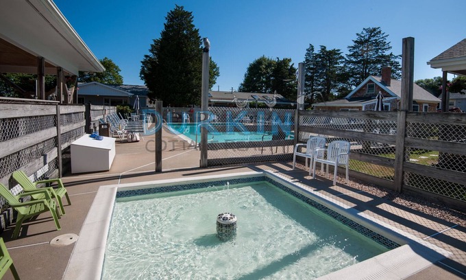 Narragansett Casa | Spacious Cape, Pool Access, Hypoallergenic Dog Friendly