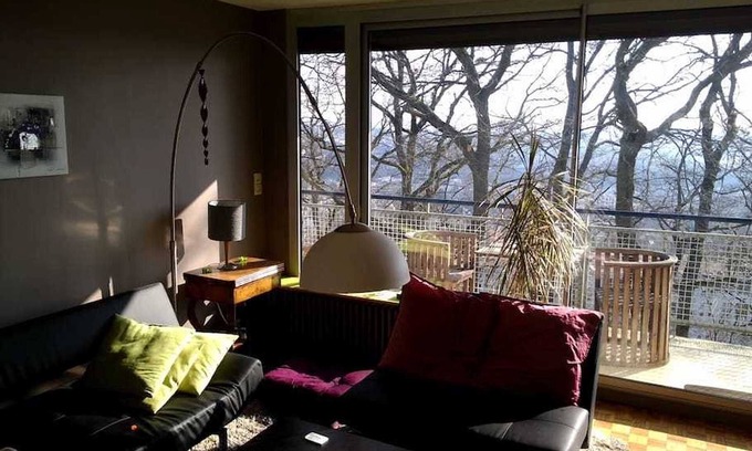 Palaiseau Apartamento | Spacious charming 2 br appt with balcony 20min to PARIS