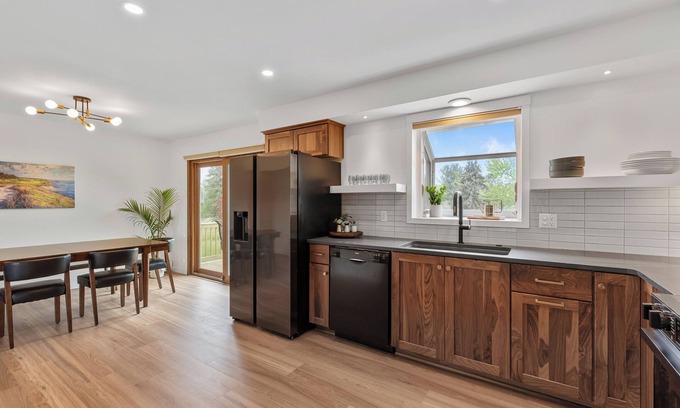Plymouth Casa | Spacious, Clean, and Newly Renovated 5-bedroom house near Road America