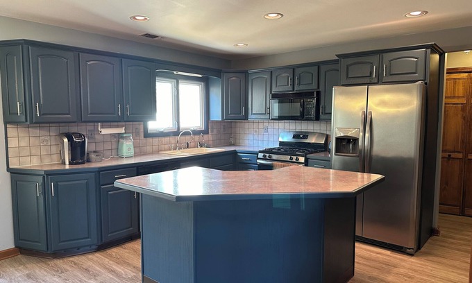 Clifton Park Casa | Spacious Clifton Park Townhome in Prime Location