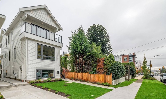North Vancouver Casa | Spacious Comfortable Suite