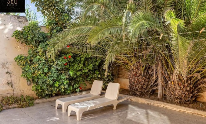 Swieqi Apartamento | Spacious & Comfy 4BR Maisonette in St Julians, PV by 360 Estates