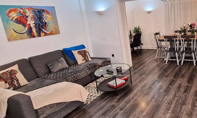 Marston Green Casa | Spacious & Comfy Near Nec/airport - Garden & Parking