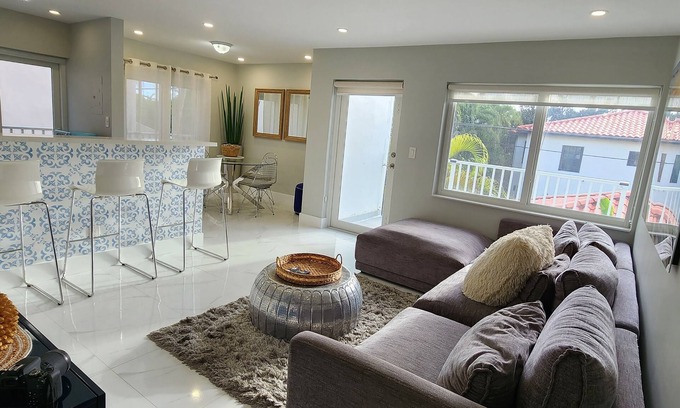 Surfside Apartamento | Spacious Condo on the Beach!