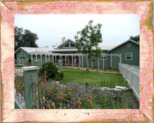 Hunt Casa | Spacious Cottage with Exquisite Pond and Hill Country Views near Fredericksburg and Kerrville, Texas