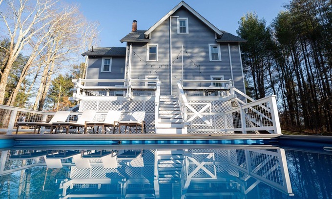 Mongaup Valley Casa | Spacious, Cozy Catskills Getaway, Family Friendly with Hot Tub