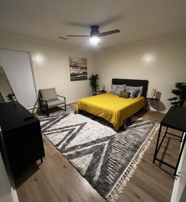 Columbus Casa | Spacious & Cozy - Close to Fort Moore - Pool Table