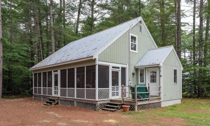 Chocorua Casa | Spacious Cozy Home, nearby King Pine and Cranmore skiing, and event venues