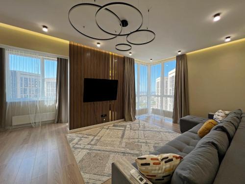 Almaty Apartamento | Spacious Designer Apartment with a Scenic View
