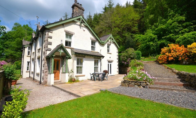 Grange-over-Sands Cabaña | Espacioso, independiente y privado Lakeland escondite cerca de Cark / Cartmel
