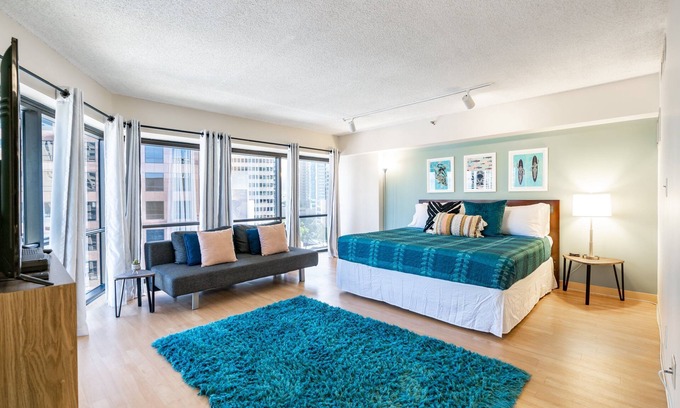 Downtown Honolulu Condominio | Spacious Downtown Executive Retreat | Free Parking