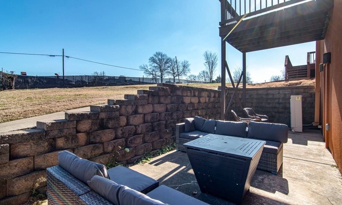 Downtown Little Rock Casa | Spacious Downtown Retreat with Rooftop Terrace!