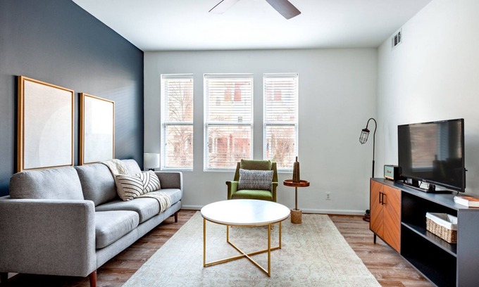 Adams Morgan Apartamento | Spacious Dupont Circle 2BR nr. U Street & Glen's Market, by Blueground