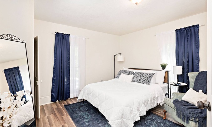 Excelsior Springs Apartamento | Spacious Elegance Near Downtown