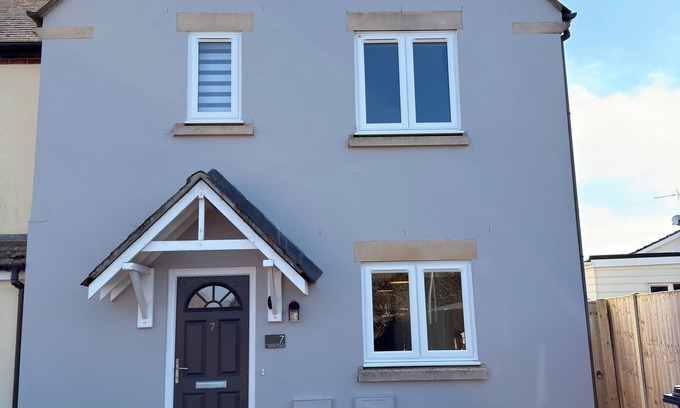 Wool Casa | Spacious, entire 3 bedroom house in Wool (The Purbecks)