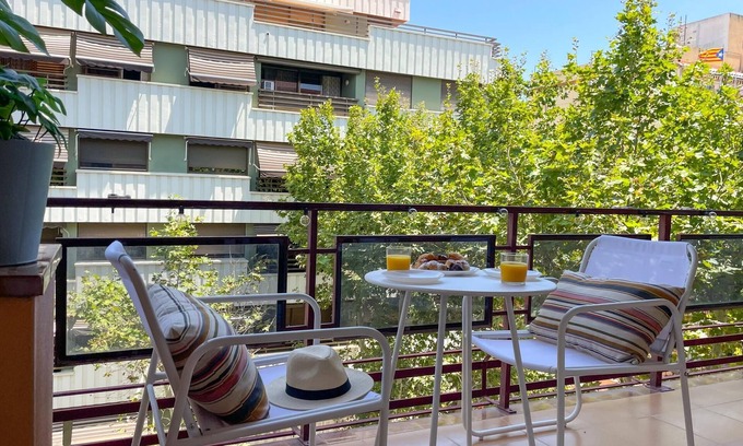 Vilanova I la Geltru Apartamento | Espacioso Rambla Apartamento c/ Parking por Hostem