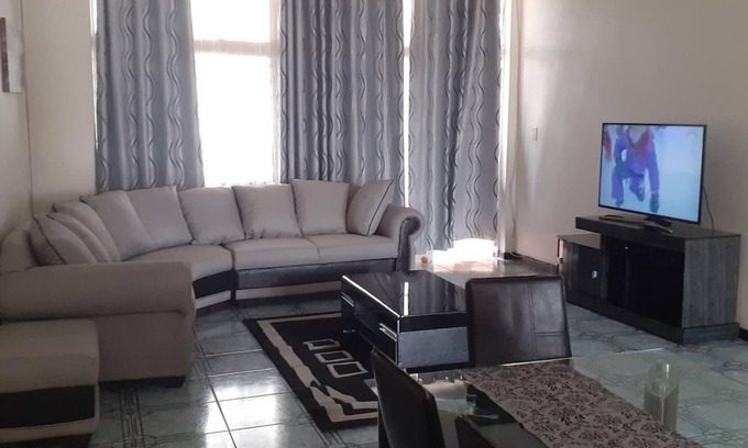 Bulawayo Apartamento | Spacious Executive Holiday Apartment In Bulawayo
