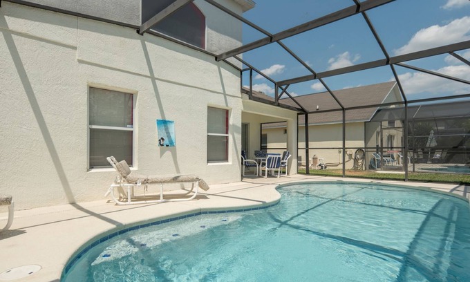 Westridge Casa | Hermosa casa moderna de 5 dormitorios situado en una finca cerrada, cerca de Disney!