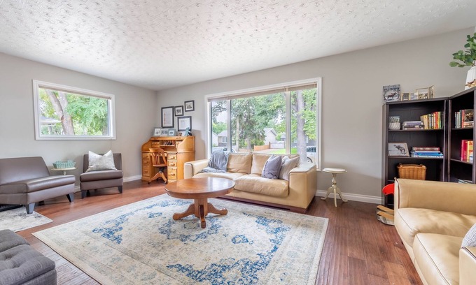 Moose Jaw Casa | Spacious family home with lots of room and a great entertainment space!