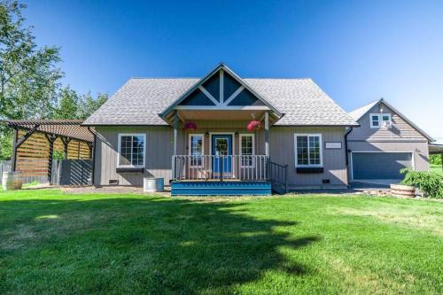 Ellensburg Casa | Spacious Family Home with Hot Tub