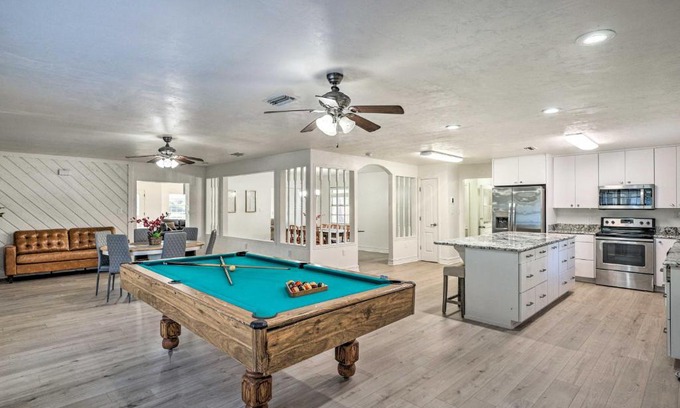 Gainesville Casa | Spacious Family Home with Backyard in Gainesville!