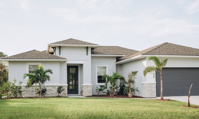 North Port Casa | SPACIOUS family house, North Port with POOL/ SPA, SECLUDED