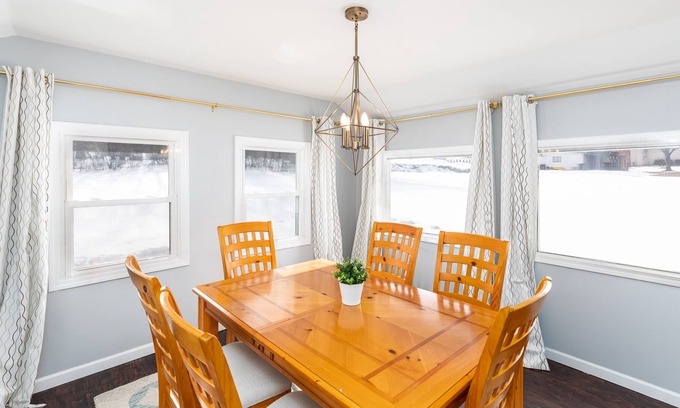 Lake Orion Casa | Spacious Family Rental near Great Lakes Crossing