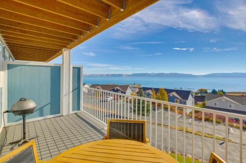 Harbor Village Casa | Spacious Garden City Townhome with Lake Views!