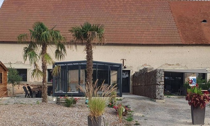 Couzon Cabaña | Gran gîte con piscina, spa y confort moderno en Couzon