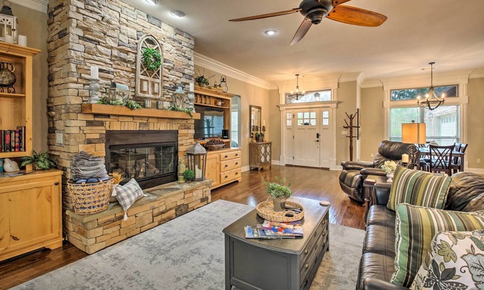 Hot Springs Village Casa | Spacious Golf Course Getaway in Hot Springs!