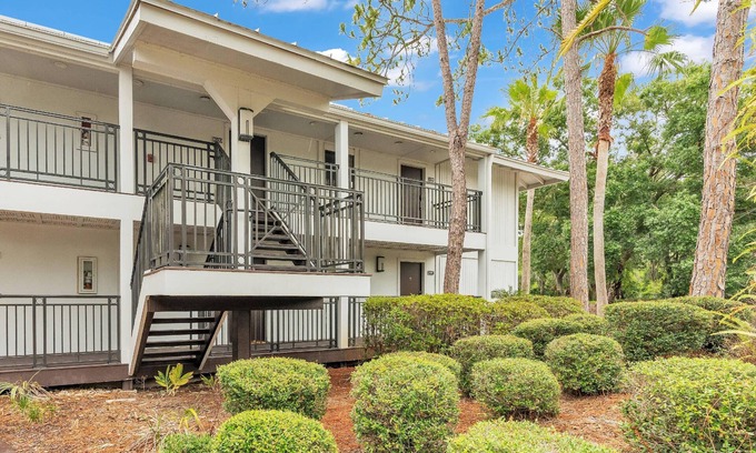 Wesley Chapel Condominio | Spacious Golf & Tennis Condo w/ Stunning Views, Patio, Full Kitchen & More – Perfect for Relaxation!