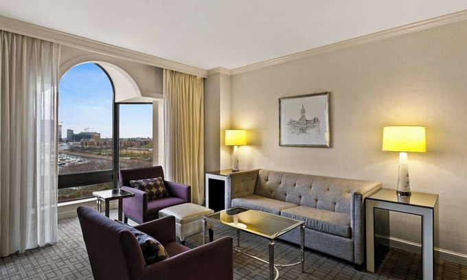 Downtown Baltimore Hotel | Spacious Good-Value Accommodation! Near Penn Station, Pet-Friendly, w/ Pool