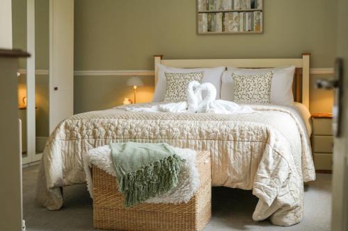 Lincoln Casa | Spacious, great location for families and contractors