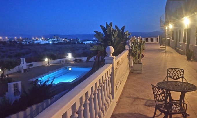 Santa Maria de Nieva Apartamento | Amplio apartamento en planta baja de dos dormitorios