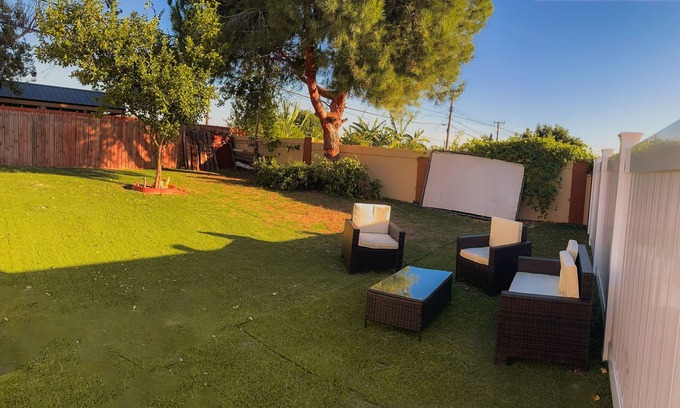Sherwood Forest and Thistle Development Cabaña | Spacious Guest House with Large Backyard
